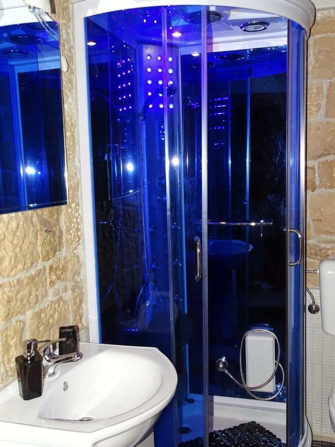 Apartment Naita ซินย์ ภายนอก รูปภาพ