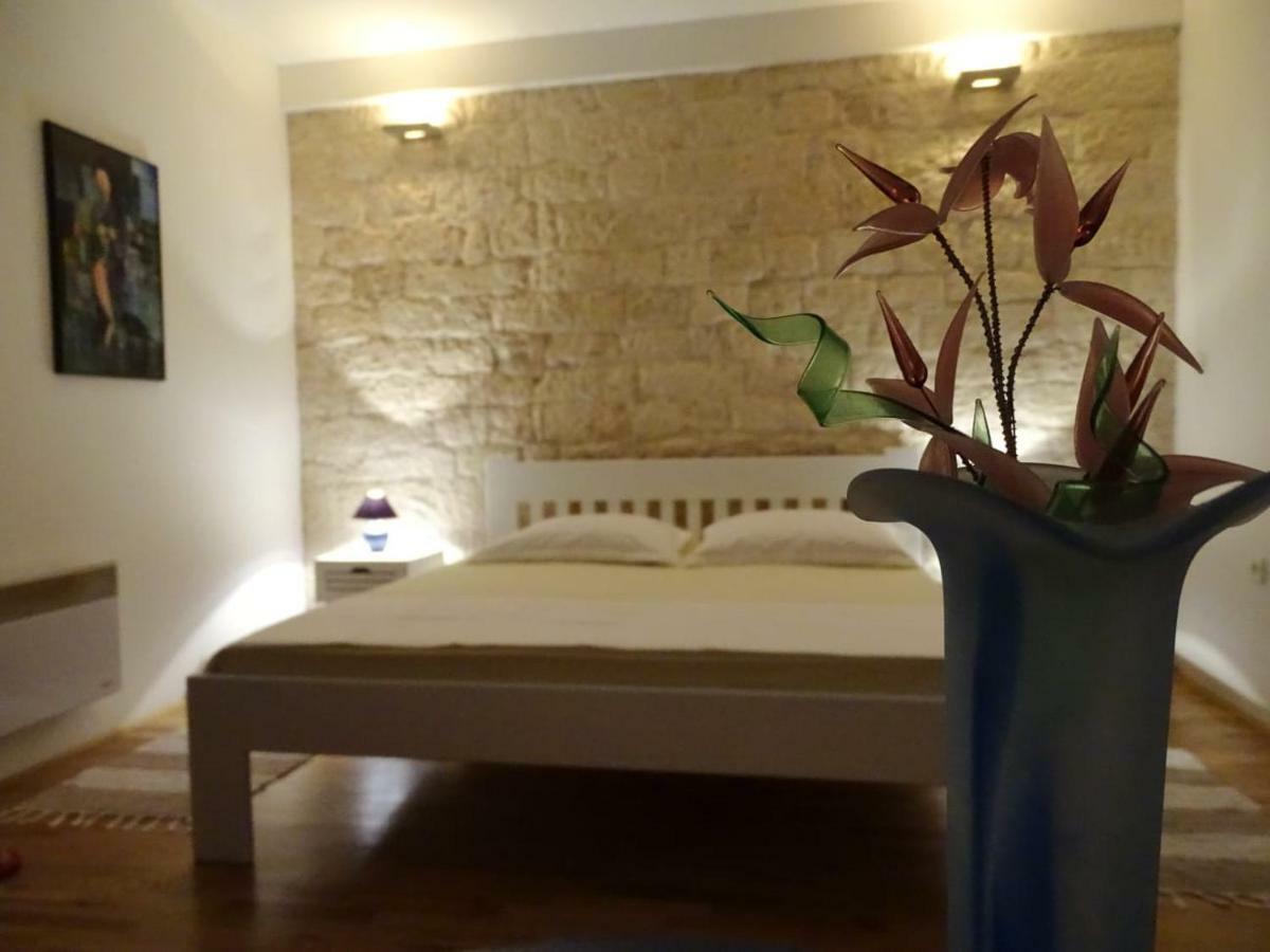 Apartment Naita ซินย์ ภายนอก รูปภาพ