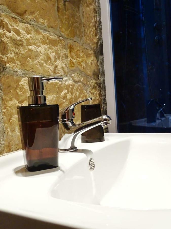 Apartment Naita ซินย์ ภายนอก รูปภาพ